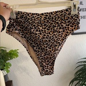 High leg bikini bottoms